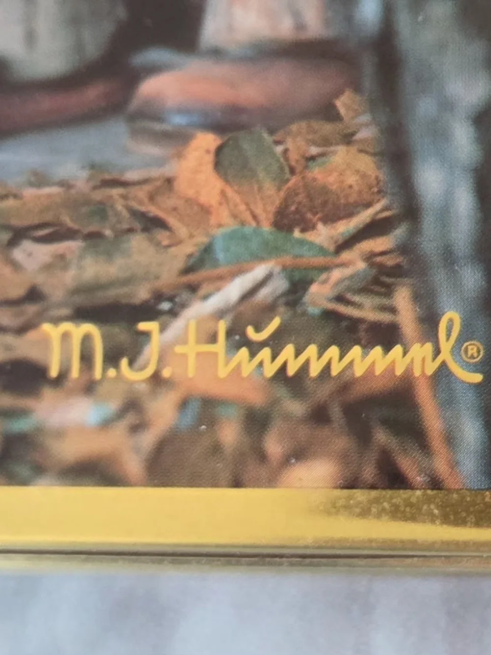 MJ Hummel 9